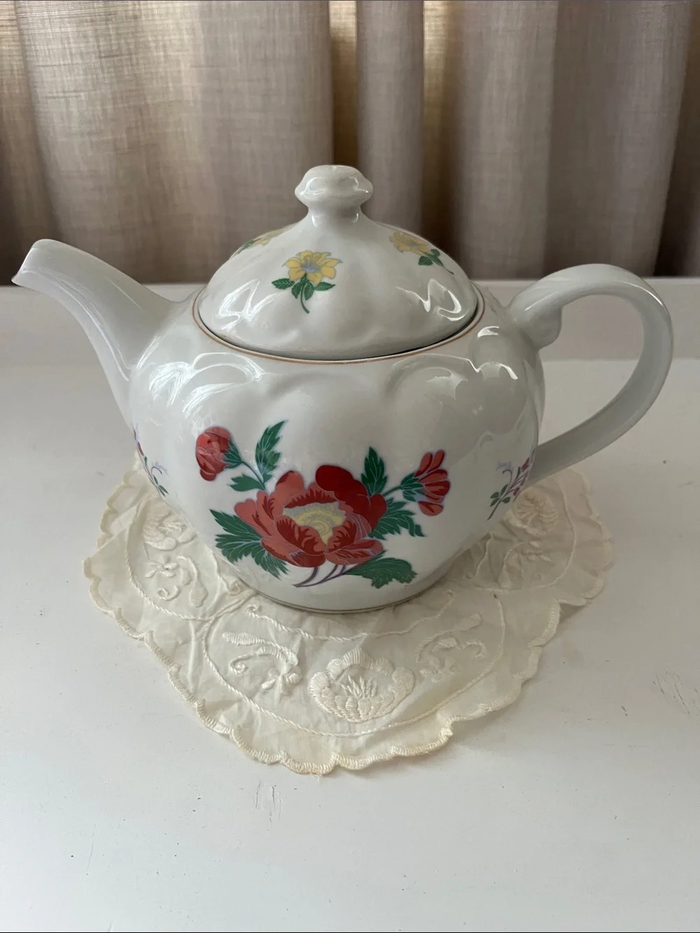 Laura Ashley White Parfums Porcelain Teapot Fluted Body Red &Green Floral Design